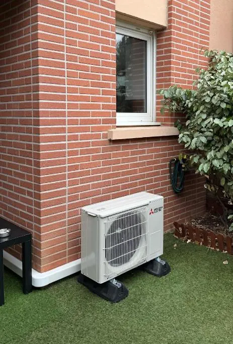 Les Muses - Avec Entree Autonome, Clim Neuve, Jardin, Parking Prive & Sa Piscine ! - Apartment Toulouse